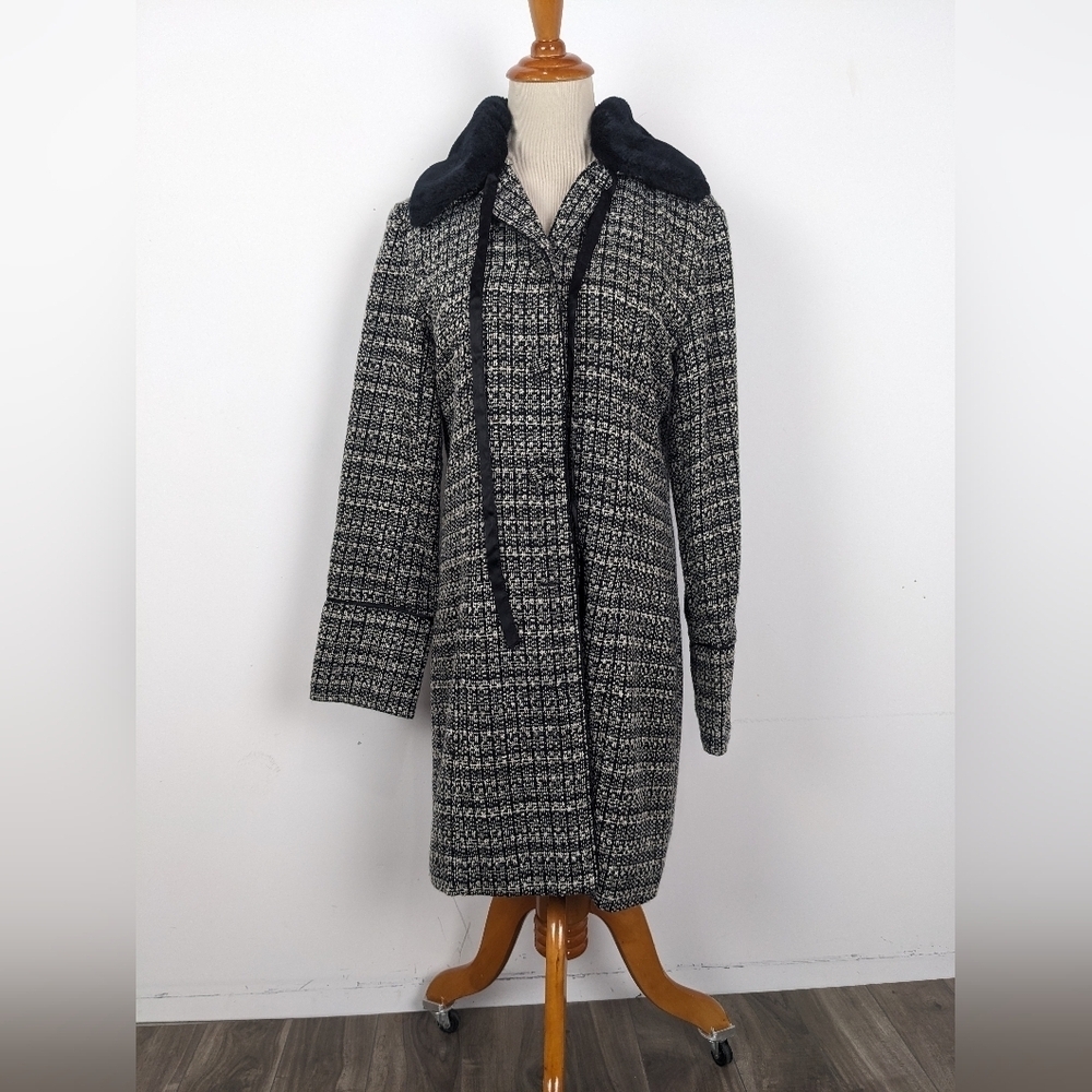 Kenzie Black and White Tweed Coat Size 8